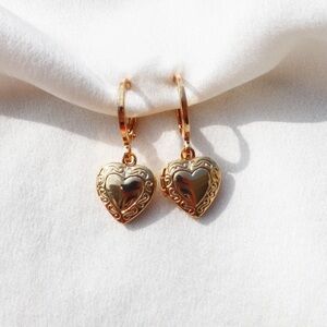 Nostalgic heart locket earrings